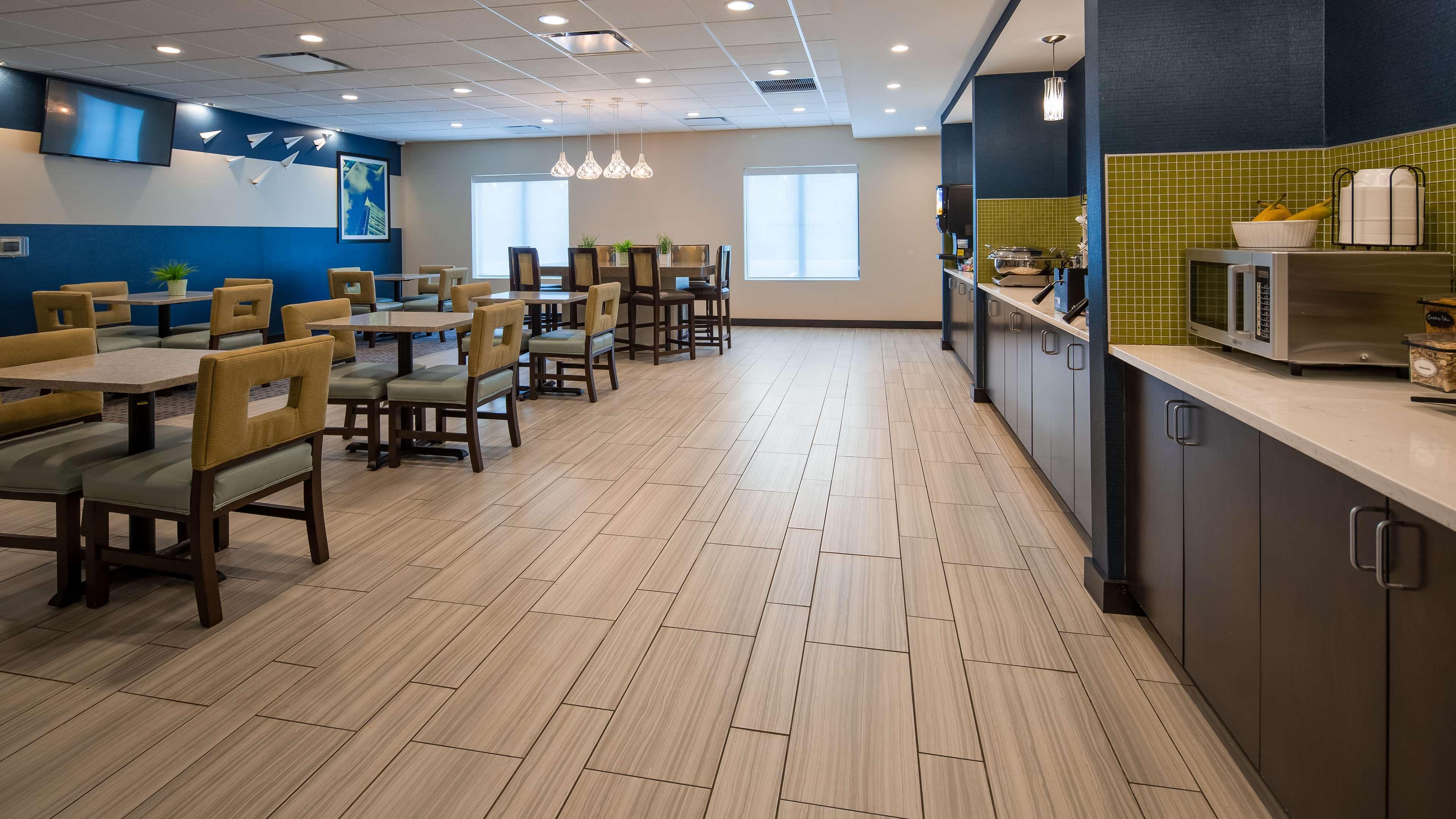 Best Western Plus Midwest Inn Omaha Ngoại thất bức ảnh