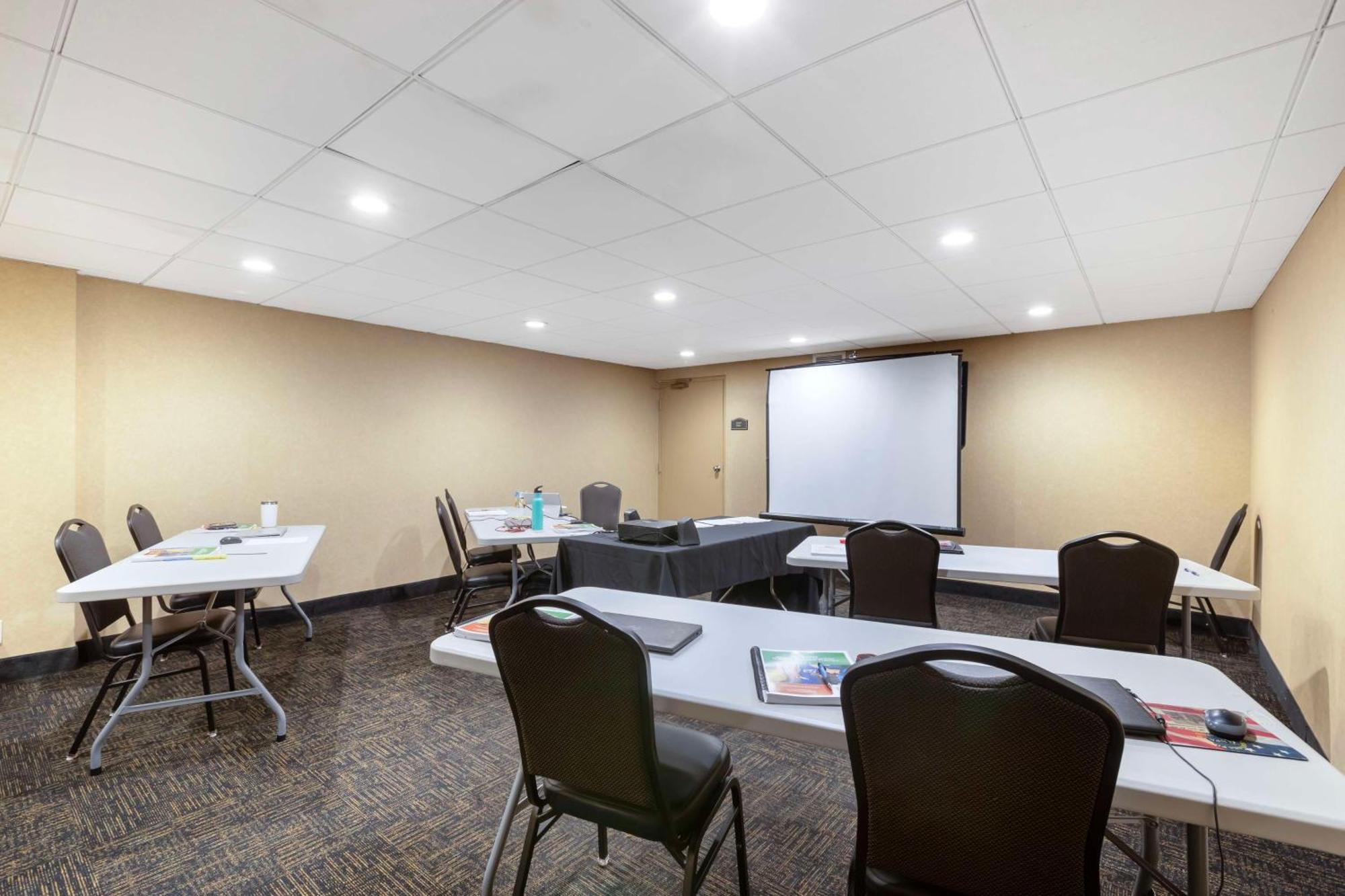 Best Western Plus Midwest Inn Omaha Ngoại thất bức ảnh