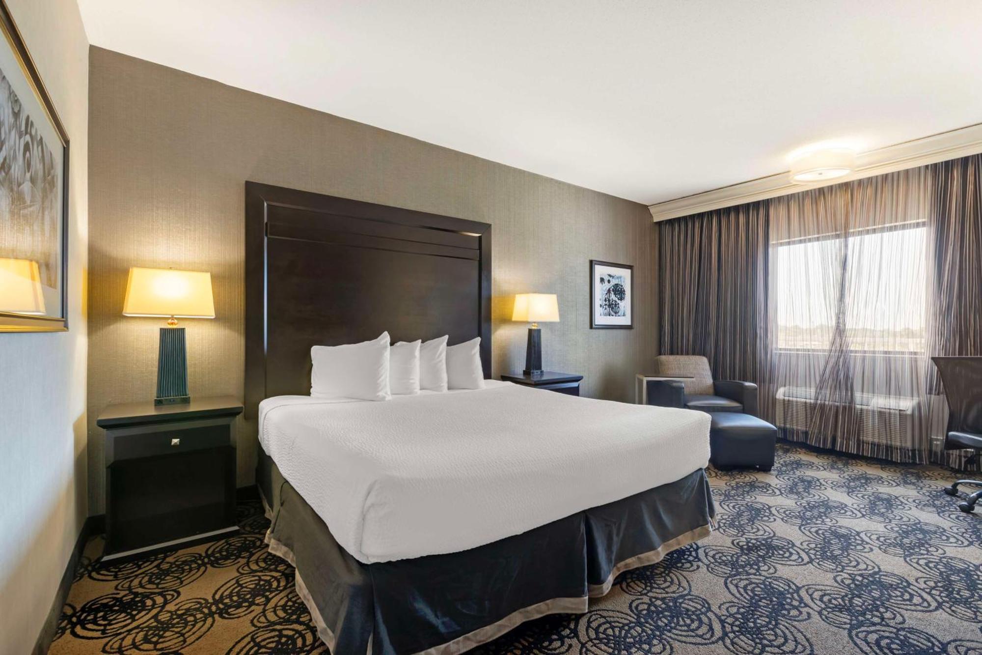 Best Western Plus Midwest Inn Omaha Ngoại thất bức ảnh